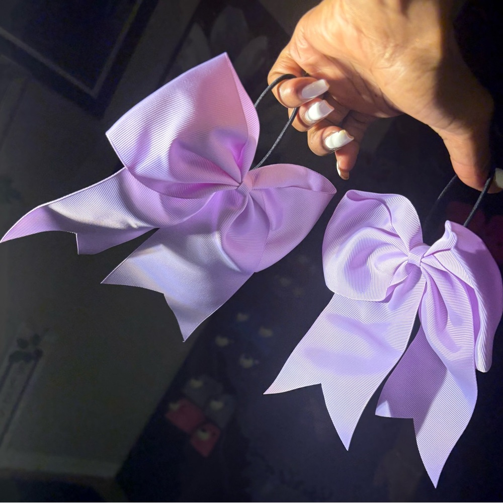 2 Light Purple hair bows 💜